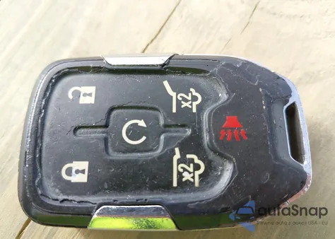 2016 Chevrolet Tahoe Lt z USA, uszkodzony, nr VIN 1GNSKBKC1GR190796